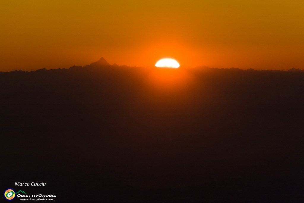 09_Sole e Monviso.JPG